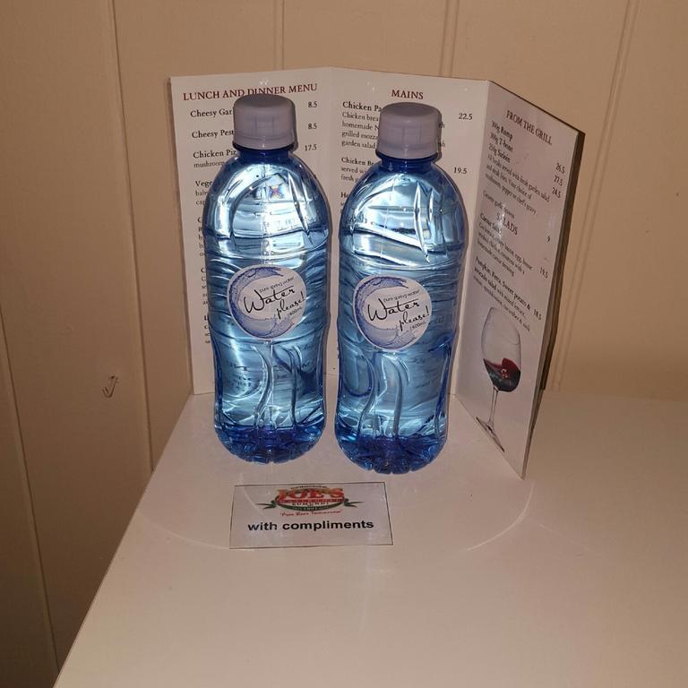 Joes Waterhole Hotel Eumundi Kültér fotó